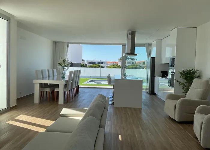 Golden Coast - Pedra Do Ouro, 15km Da Nazaré * Pedra Do Ouro